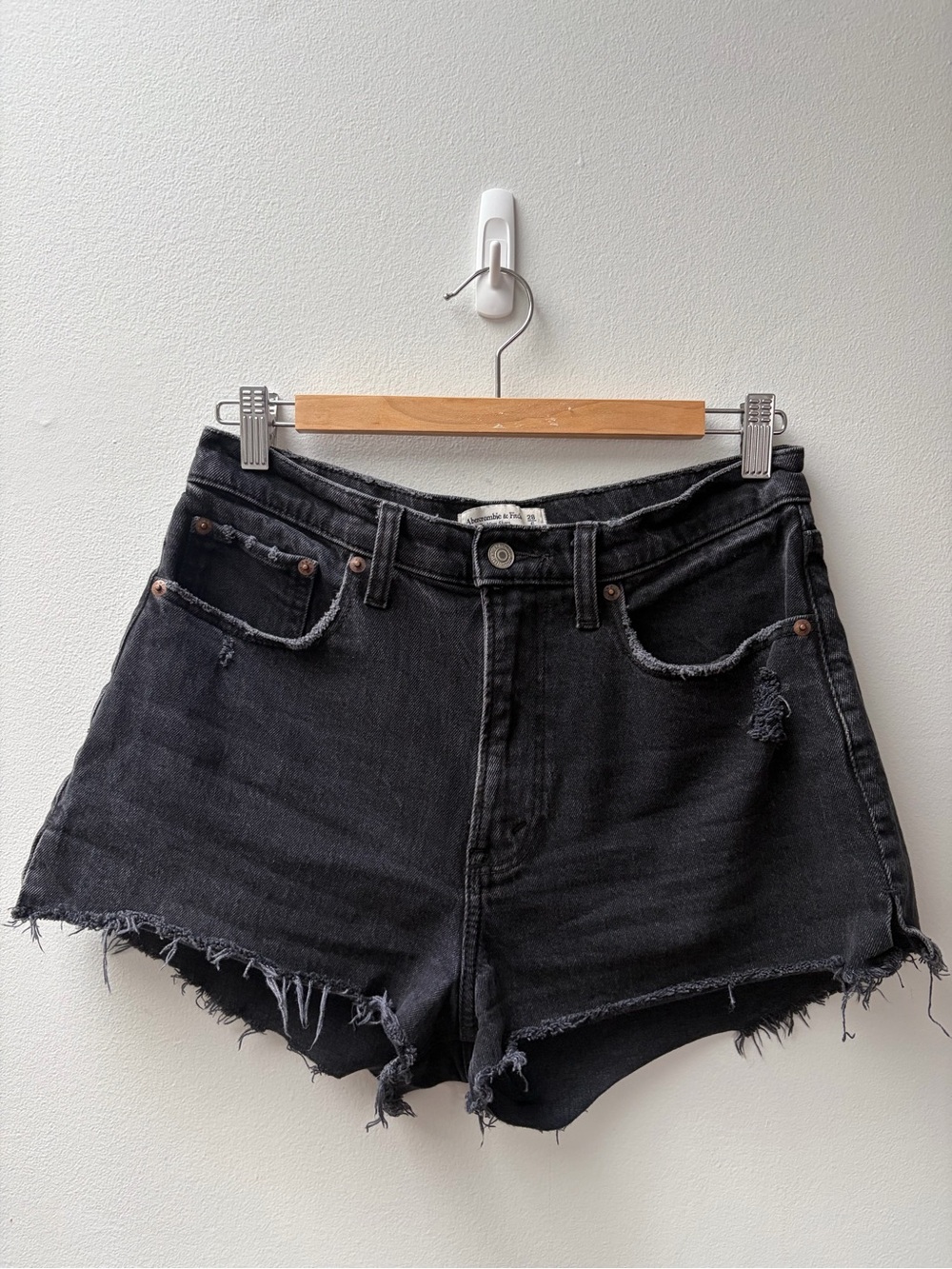 Abercrombie Curve Love Mom Shorts High Rise